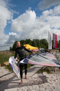 Kitesurfschool Antix Sports bij Hooked, kitesurfles Workum-7
